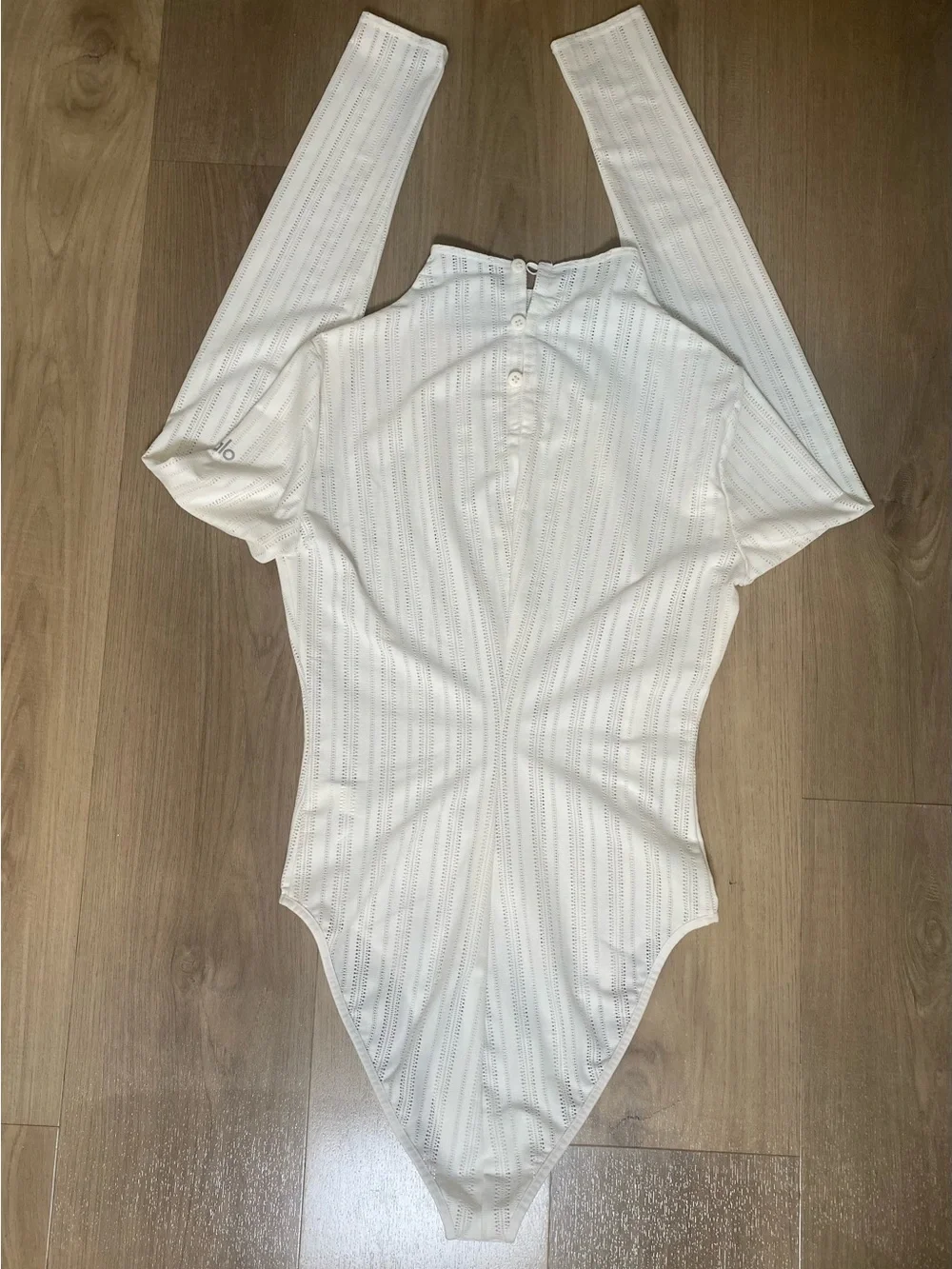 ALO Euphoria Women’s White Mock Neck Long Sleeve One-Piece Bodysuit S
